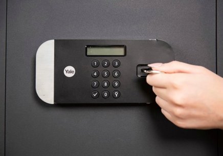 Nábytkový trezor Yale Maximum Security Laptop YLEM/200/EG1 - 3